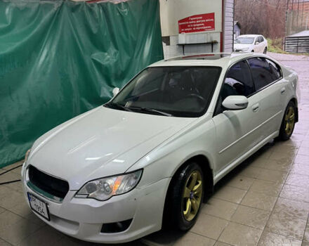 Білий Субару Легасі, об'ємом двигуна 2 л та пробігом 300 тис. км за 5100 $, фото 5 на Automoto.ua