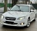 Белый Субару Легаси, объемом двигателя 2 л и пробегом 248 тыс. км за 5400 $, фото 1 на Automoto.ua