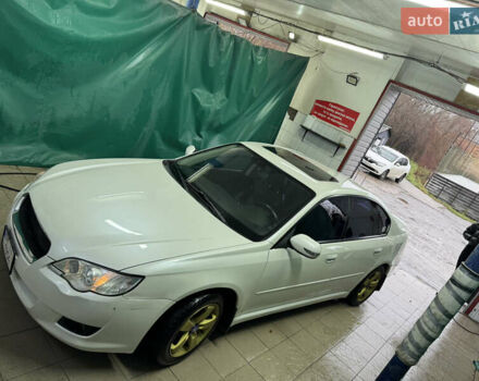 Білий Субару Легасі, об'ємом двигуна 2 л та пробігом 300 тис. км за 5100 $, фото 7 на Automoto.ua