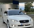 Белый Субару Легаси, объемом двигателя 2 л и пробегом 204 тыс. км за 5800 $, фото 5 на Automoto.ua
