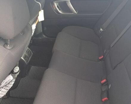 Белый Субару Легаси, объемом двигателя 2.5 л и пробегом 225 тыс. км за 7500 $, фото 3 на Automoto.ua