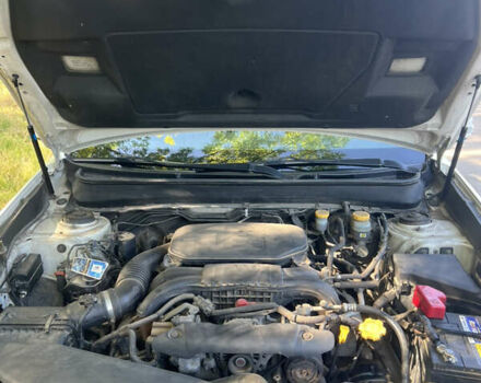 Білий Субару Легасі, об'ємом двигуна 1.99 л та пробігом 198 тис. км за 7050 $, фото 15 на Automoto.ua