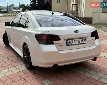 Білий Субару Легасі, об'ємом двигуна 1.99 л та пробігом 109 тис. км за 8199 $, фото 10 на Automoto.ua