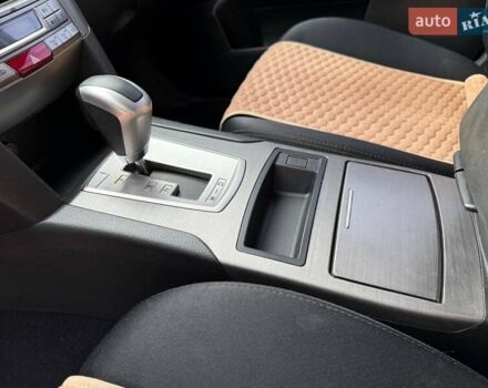 Білий Субару Легасі, об'ємом двигуна 1.99 л та пробігом 109 тис. км за 8199 $, фото 43 на Automoto.ua
