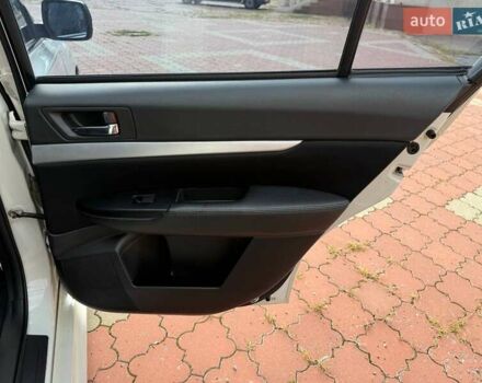 Білий Субару Легасі, об'ємом двигуна 1.99 л та пробігом 109 тис. км за 8199 $, фото 37 на Automoto.ua