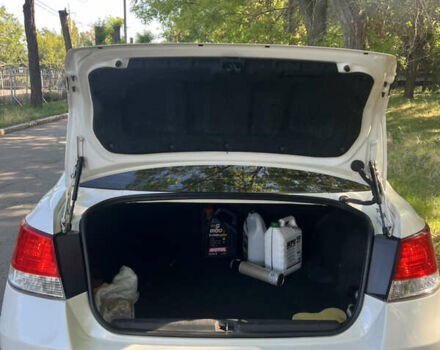 Білий Субару Легасі, об'ємом двигуна 1.99 л та пробігом 198 тис. км за 7050 $, фото 12 на Automoto.ua