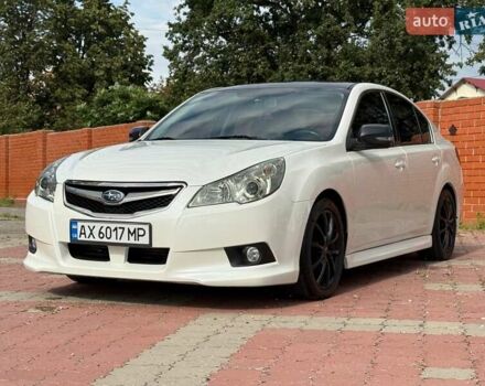Білий Субару Легасі, об'ємом двигуна 1.99 л та пробігом 109 тис. км за 8199 $, фото 5 на Automoto.ua