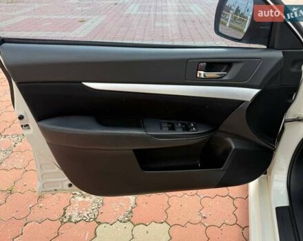 Білий Субару Легасі, об'ємом двигуна 1.99 л та пробігом 109 тис. км за 8199 $, фото 27 на Automoto.ua