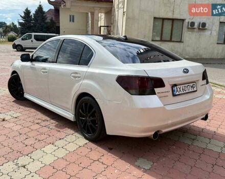 Білий Субару Легасі, об'ємом двигуна 1.99 л та пробігом 109 тис. км за 8199 $, фото 9 на Automoto.ua