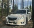 Белый Субару Легаси, объемом двигателя 2 л и пробегом 170 тыс. км за 7700 $, фото 1 на Automoto.ua