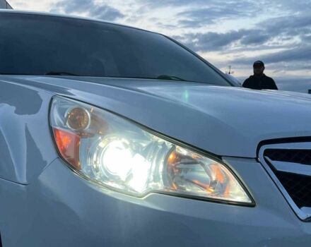 Белый Субару Легаси, объемом двигателя 2.5 л и пробегом 360 тыс. км за 6990 $, фото 9 на Automoto.ua