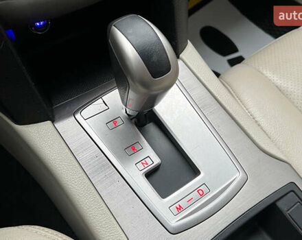 Білий Субару Легасі, об'ємом двигуна 2.46 л та пробігом 360 тис. км за 6500 $, фото 18 на Automoto.ua