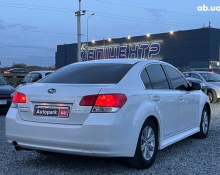 Белый Субару Легаси, объемом двигателя 2.5 л и пробегом 360 тыс. км за 6990 $, фото 5 на Automoto.ua