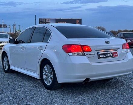 Белый Субару Легаси, объемом двигателя 2.5 л и пробегом 360 тыс. км за 6990 $, фото 3 на Automoto.ua