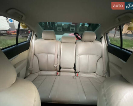 Белый Субару Легаси, объемом двигателя 2.5 л и пробегом 360 тыс. км за 6490 $, фото 7 на Automoto.ua