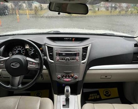 Белый Субару Легаси, объемом двигателя 2.5 л и пробегом 360 тыс. км за 6500 $, фото 13 на Automoto.ua