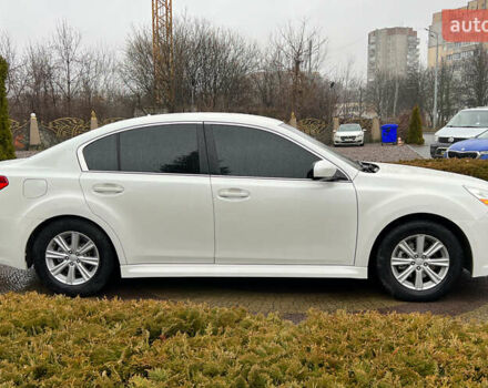 Білий Субару Легасі, об'ємом двигуна 2.46 л та пробігом 360 тис. км за 6500 $, фото 7 на Automoto.ua