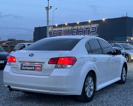 Белый Субару Легаси, объемом двигателя 2.5 л и пробегом 360 тыс. км за 6990 $, фото 5 на Automoto.ua