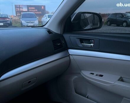 Белый Субару Легаси, объемом двигателя 2.5 л и пробегом 360 тыс. км за 6990 $, фото 28 на Automoto.ua