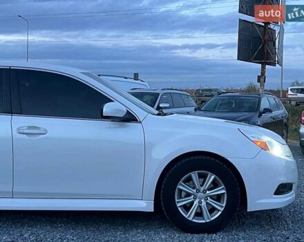 Белый Субару Легаси, объемом двигателя 2.5 л и пробегом 360 тыс. км за 6990 $, фото 7 на Automoto.ua