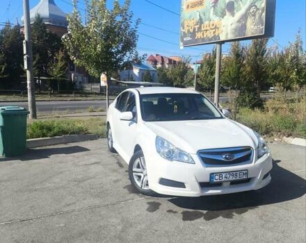 Білий Субару Легасі, об'ємом двигуна 2.46 л та пробігом 180 тис. км за 6500 $, фото 3 на Automoto.ua