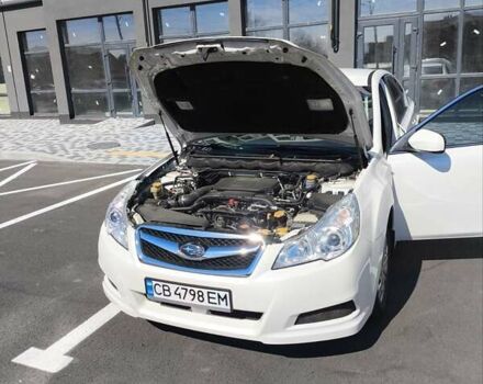 Білий Субару Легасі, об'ємом двигуна 2.46 л та пробігом 180 тис. км за 6500 $, фото 17 на Automoto.ua