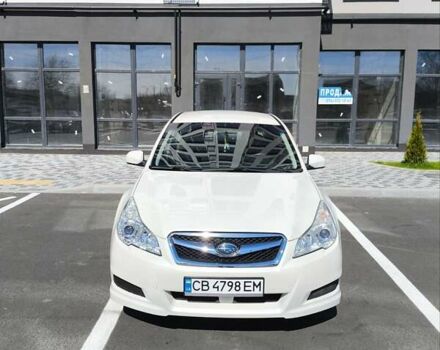 Білий Субару Легасі, об'ємом двигуна 2.46 л та пробігом 180 тис. км за 6500 $, фото 4 на Automoto.ua
