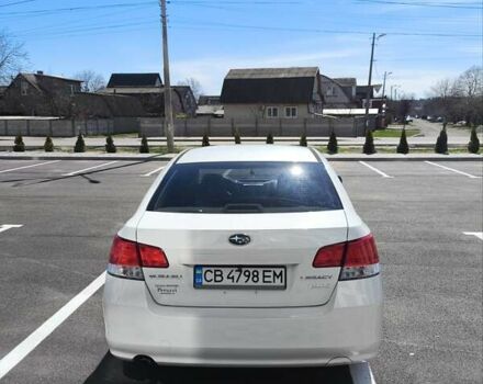Білий Субару Легасі, об'ємом двигуна 2.46 л та пробігом 180 тис. км за 6500 $, фото 5 на Automoto.ua