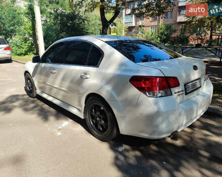 Білий Субару Легасі, об'ємом двигуна 2.5 л та пробігом 210 тис. км за 9500 $, фото 1 на Automoto.ua