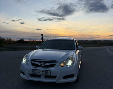Білий Субару Легасі, об'ємом двигуна 2.5 л та пробігом 163 тис. км за 8000 $, фото 5 на Automoto.ua