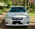 Білий Субару Легасі, об'ємом двигуна 2 л та пробігом 179 тис. км за 8499 $, фото 1 на Automoto.ua