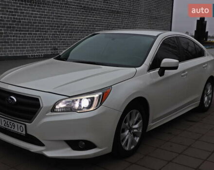 Белый Субару Легаси, объемом двигателя 2.5 л и пробегом 240 тыс. км за 8999 $, фото 4 на Automoto.ua