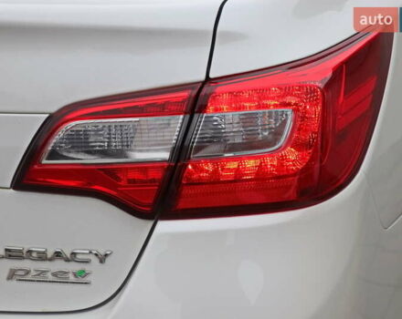 Белый Субару Легаси, объемом двигателя 2.5 л и пробегом 240 тыс. км за 8999 $, фото 20 на Automoto.ua
