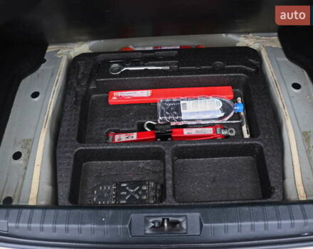 Белый Субару Легаси, объемом двигателя 2.5 л и пробегом 240 тыс. км за 8999 $, фото 24 на Automoto.ua