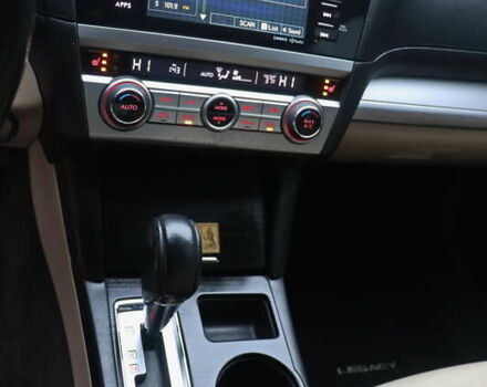 Белый Субару Легаси, объемом двигателя 2.5 л и пробегом 240 тыс. км за 8999 $, фото 19 на Automoto.ua