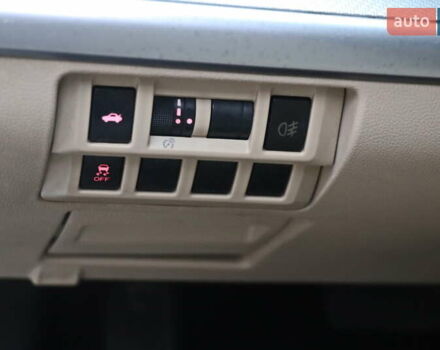 Белый Субару Легаси, объемом двигателя 2.5 л и пробегом 240 тыс. км за 8999 $, фото 17 на Automoto.ua