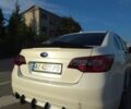Белый Субару Легаси, объемом двигателя 2.5 л и пробегом 187 тыс. км за 12800 $, фото 6 на Automoto.ua