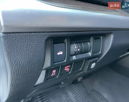 Белый Субару Легаси, объемом двигателя 2.46 л и пробегом 225 тыс. км за 11500 $, фото 33 на Automoto.ua