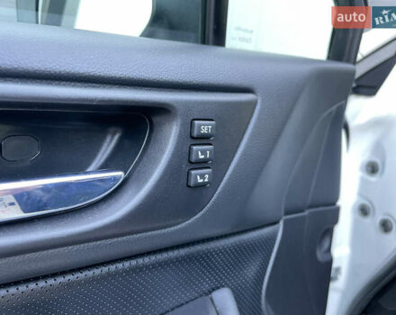 Білий Субару Легасі, об'ємом двигуна 2.46 л та пробігом 225 тис. км за 10900 $, фото 26 на Automoto.ua