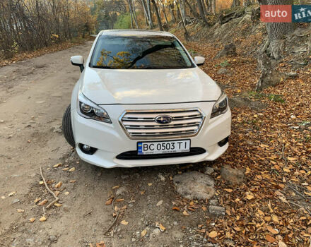 Белый Субару Легаси, объемом двигателя 2.5 л и пробегом 175 тыс. км за 10500 $, фото 1 на Automoto.ua