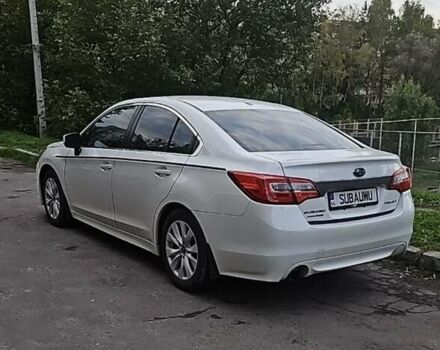 Белый Субару Легаси, объемом двигателя 2.5 л и пробегом 160 тыс. км за 12500 $, фото 3 на Automoto.ua