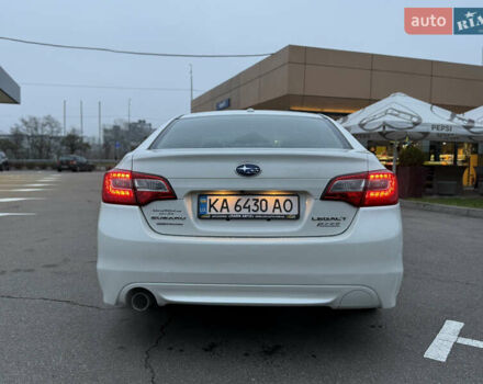 Белый Субару Легаси, объемом двигателя 2.5 л и пробегом 102 тыс. км за 11900 $, фото 4 на Automoto.ua