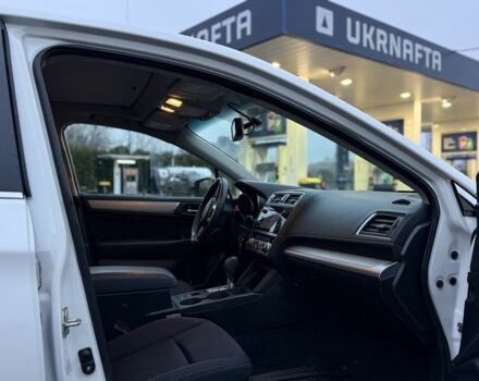 Белый Субару Легаси, объемом двигателя 2.5 л и пробегом 102 тыс. км за 11900 $, фото 7 на Automoto.ua