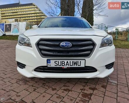 Белый Субару Легаси, объемом двигателя 2.5 л и пробегом 161 тыс. км за 10000 $, фото 1 на Automoto.ua