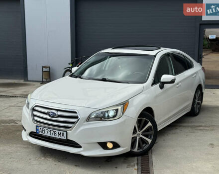 Белый Субару Легаси, объемом двигателя 2.46 л и пробегом 225 тыс. км за 10700 $, фото 9 на Automoto.ua