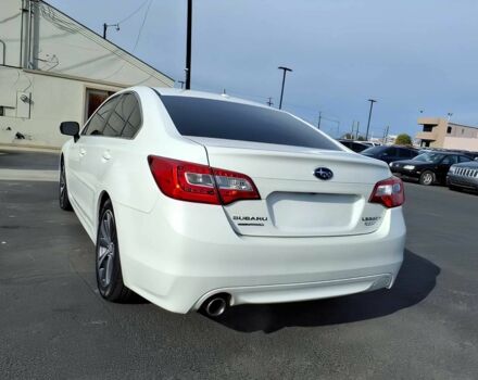 Белый Субару Легаси, объемом двигателя 2.5 л и пробегом 72 тыс. км за 9000 $, фото 4 на Automoto.ua