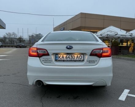 Белый Субару Легаси, объемом двигателя 2.5 л и пробегом 102 тыс. км за 11900 $, фото 4 на Automoto.ua