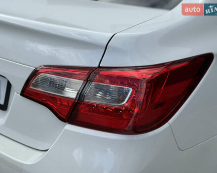 Білий Субару Легасі, об'ємом двигуна 2.46 л та пробігом 225 тис. км за 10900 $, фото 18 на Automoto.ua