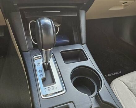 Белый Субару Легаси, объемом двигателя 2.5 л и пробегом 161 тыс. км за 10000 $, фото 13 на Automoto.ua