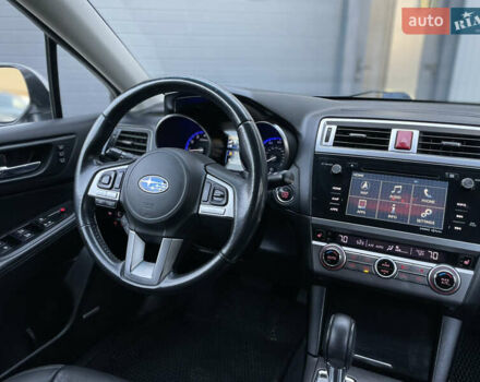 Білий Субару Легасі, об'ємом двигуна 2.46 л та пробігом 225 тис. км за 10900 $, фото 23 на Automoto.ua